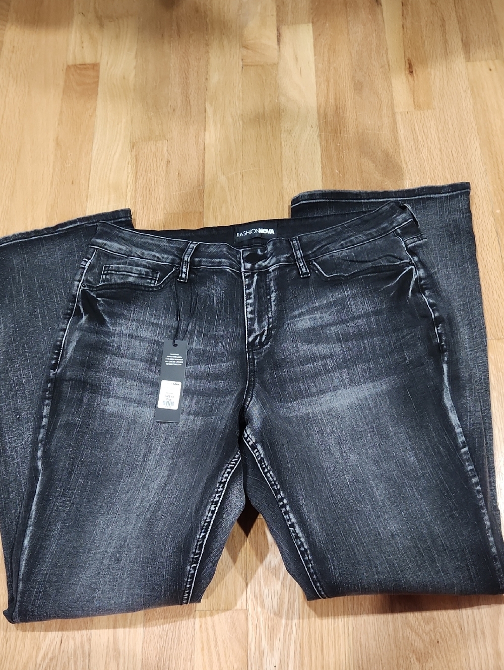 Fashion Nova Women's Black Faded  Jeans